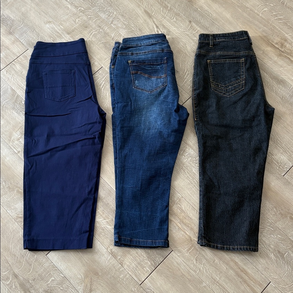 3 Pairs of Women’s Size 12 Capris / Crops